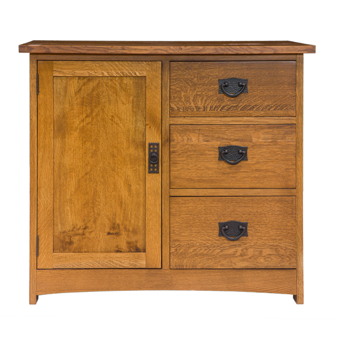 AN ARTS AND CRAFTS STYLE OAK CABINET 2d12d5