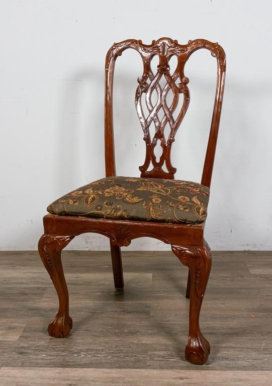 GEORGE III CHIPPENDALE STYLE CHAIRGeorge