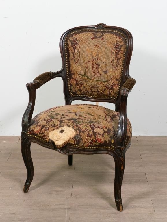 LOUIS XV STYLE NEEDLEPOINT FAUTEUIL 2d3fe8