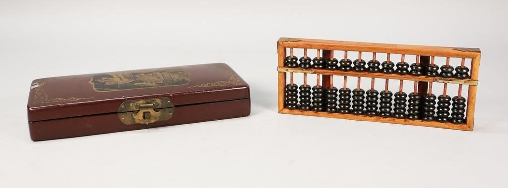 CHINESE ABACUS IN CASEChinese wooden 2d4001