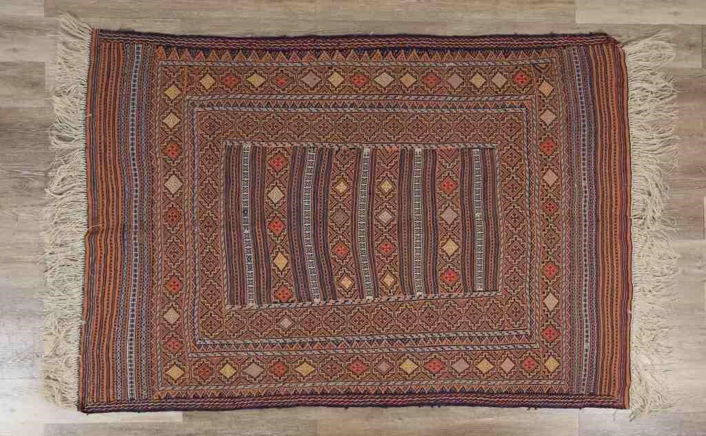 BOKHARA STYLE RUGSmall stain to 2d403b