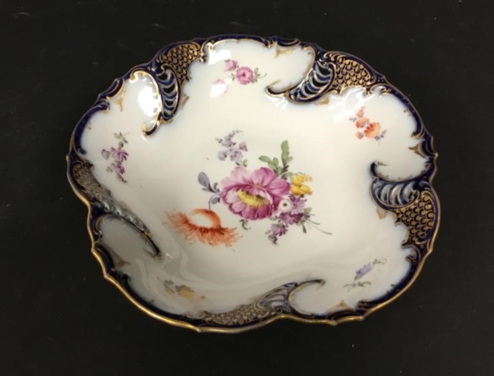 NYMPHENBURG GERMAN PORCELAIN BOWL9 1/2-diameter