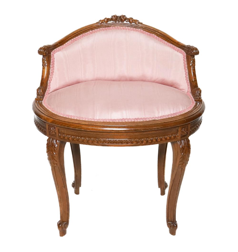FRENCH LOUIS XV STYLE VANITY CHAIRFrench