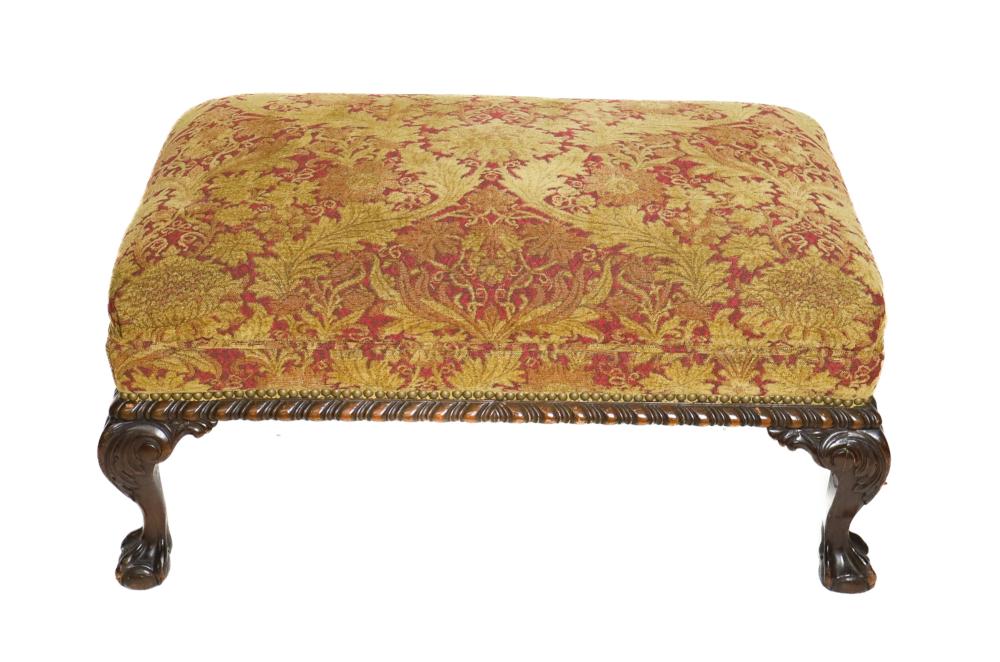 CHIPPENDALE STYLE MAHOGANY FOOTSTOOL 2d4351
