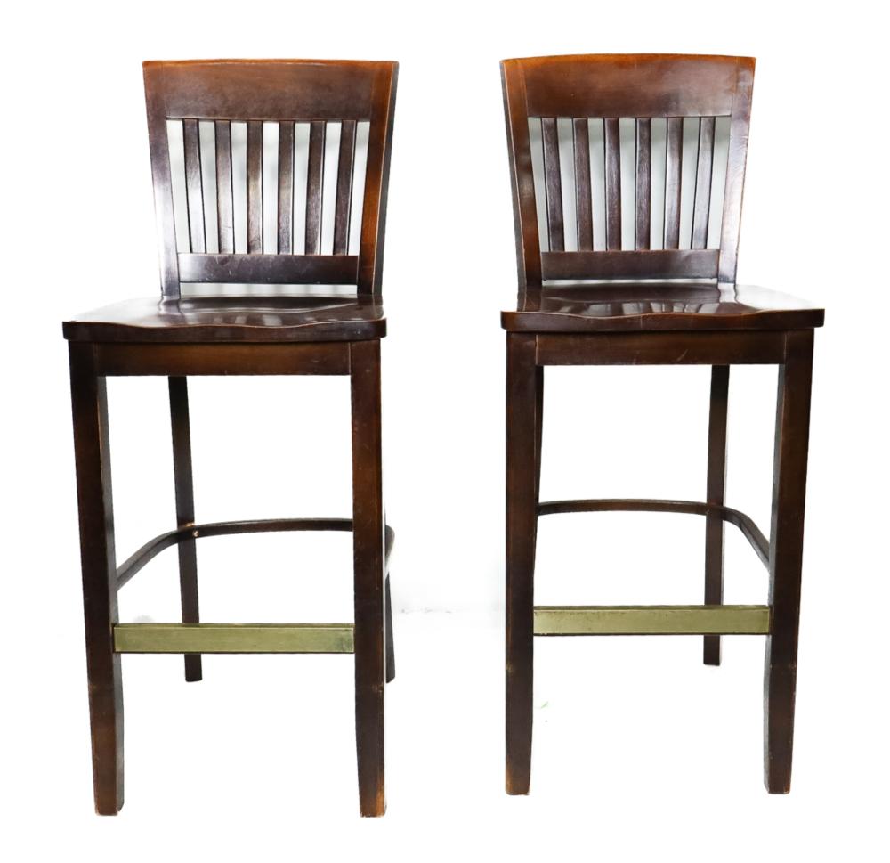 PAIR SHELBY WILLIAMS WOOD BRASS 2d4377