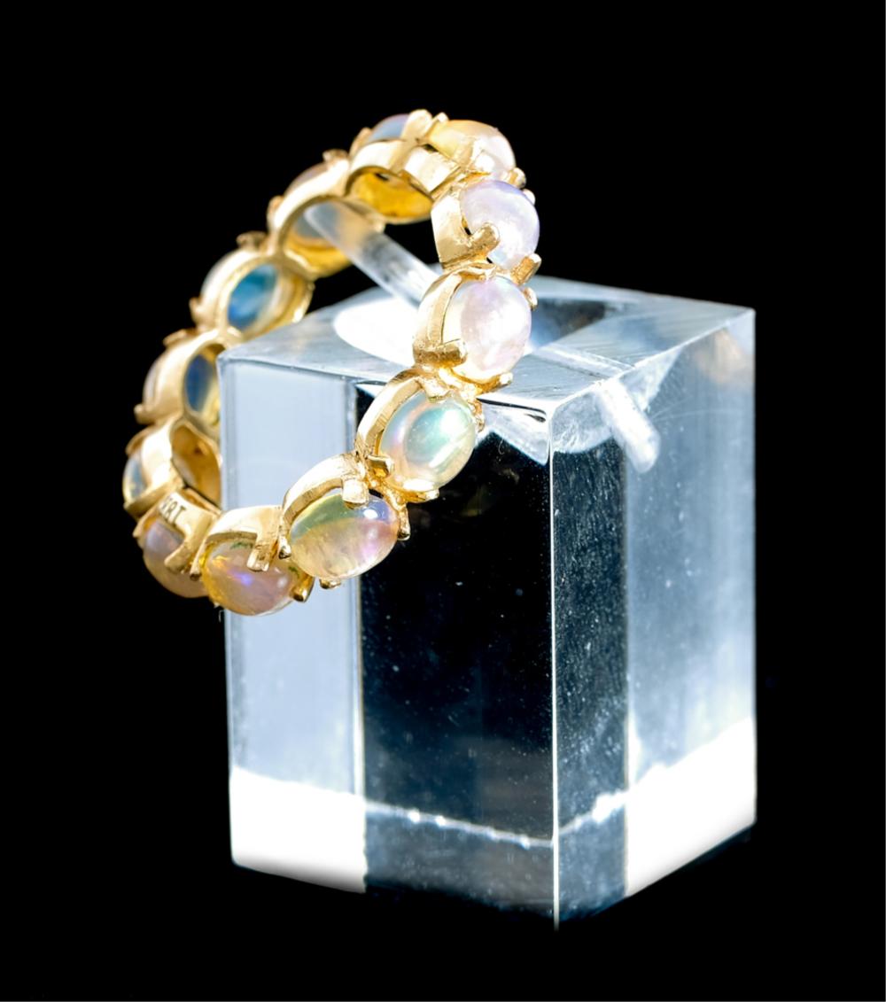 18K YELLOW GOLD & OPAL RING BAND,