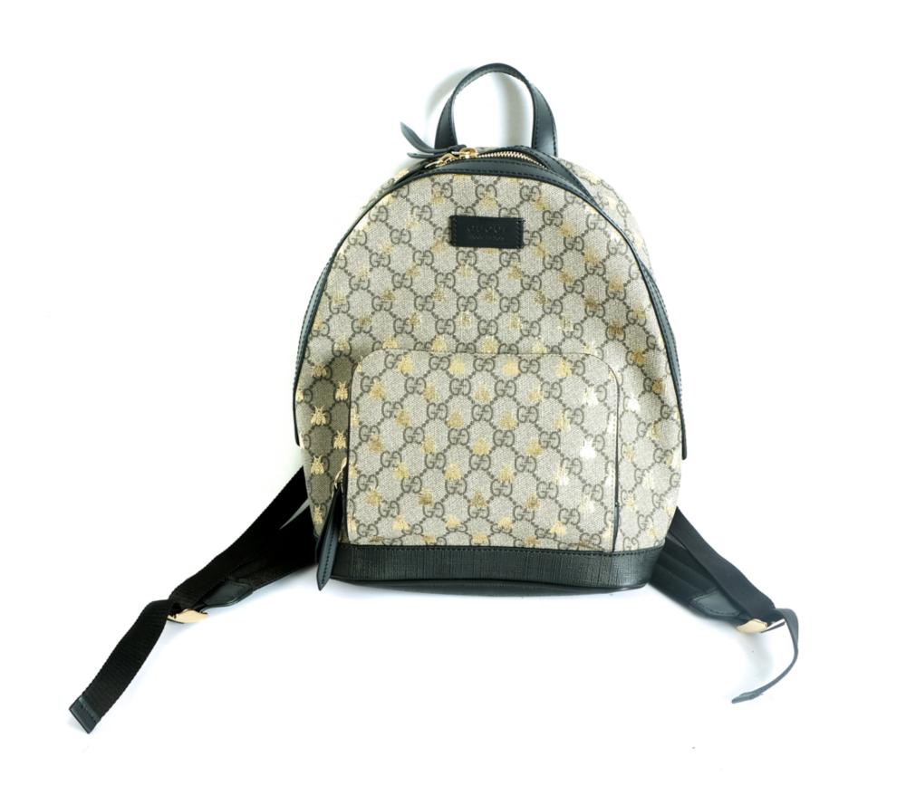 GUCCI GG SUPREME BEES BACKPACKGucci 2d45ba