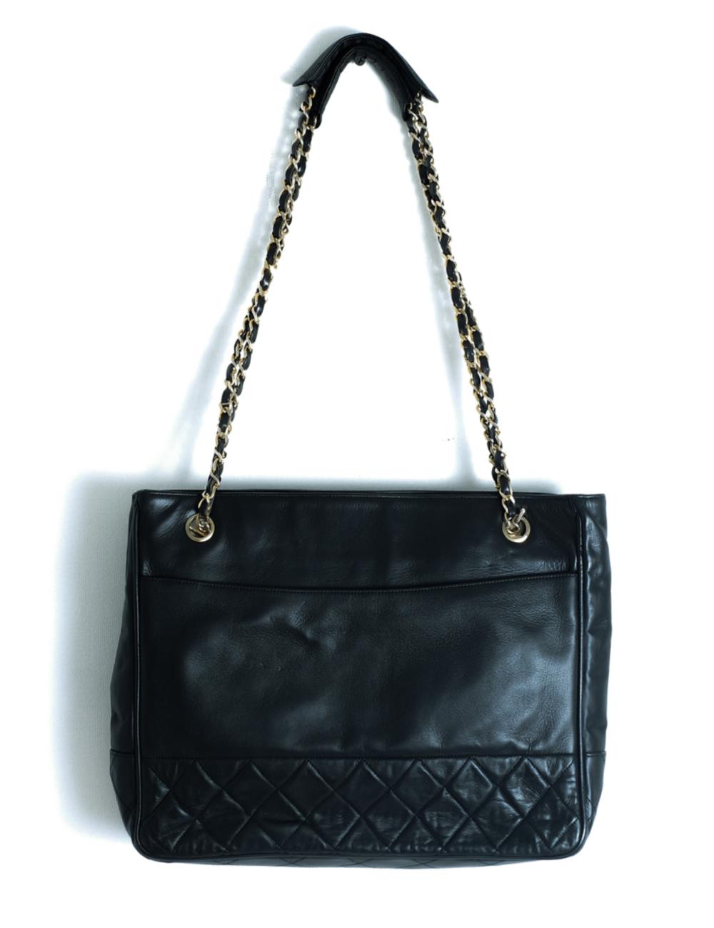 CHANEL VINTAGE BLACK LEATHER QUILTED