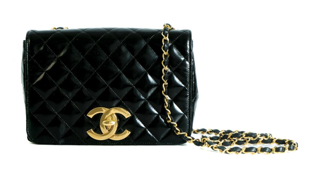 CHANEL CLASSIC QUILTED BLACK LEATHER