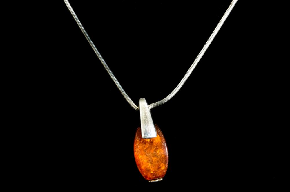 STERLING SILVER AMBER PENDANT NECKLACESterling 2d46e1