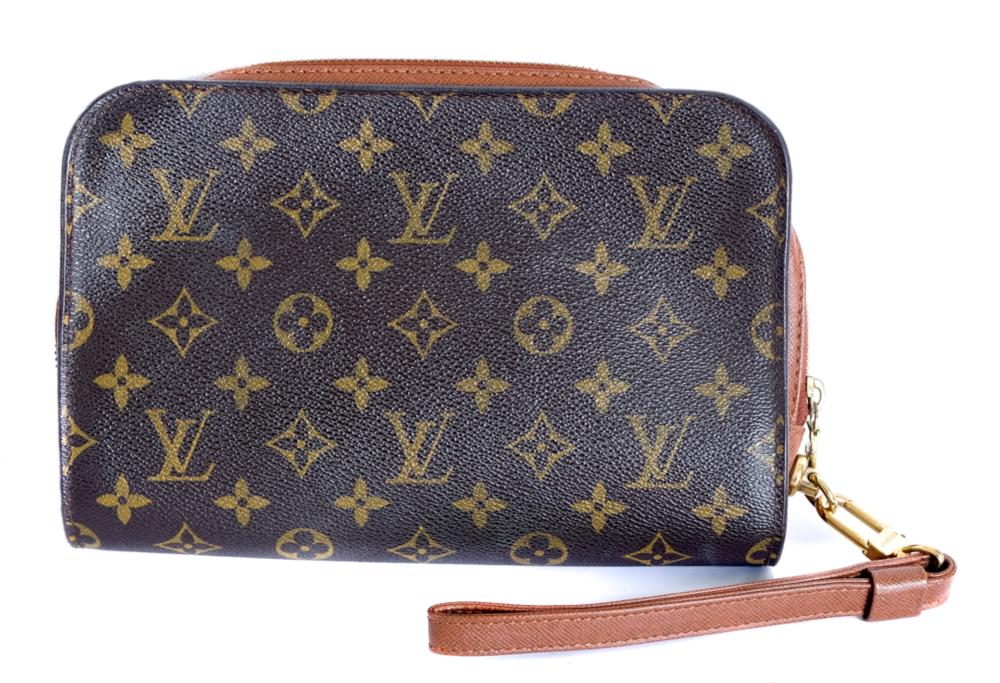 LOUIS VUITTON MONOGRAMMED CANVAS 2d486b