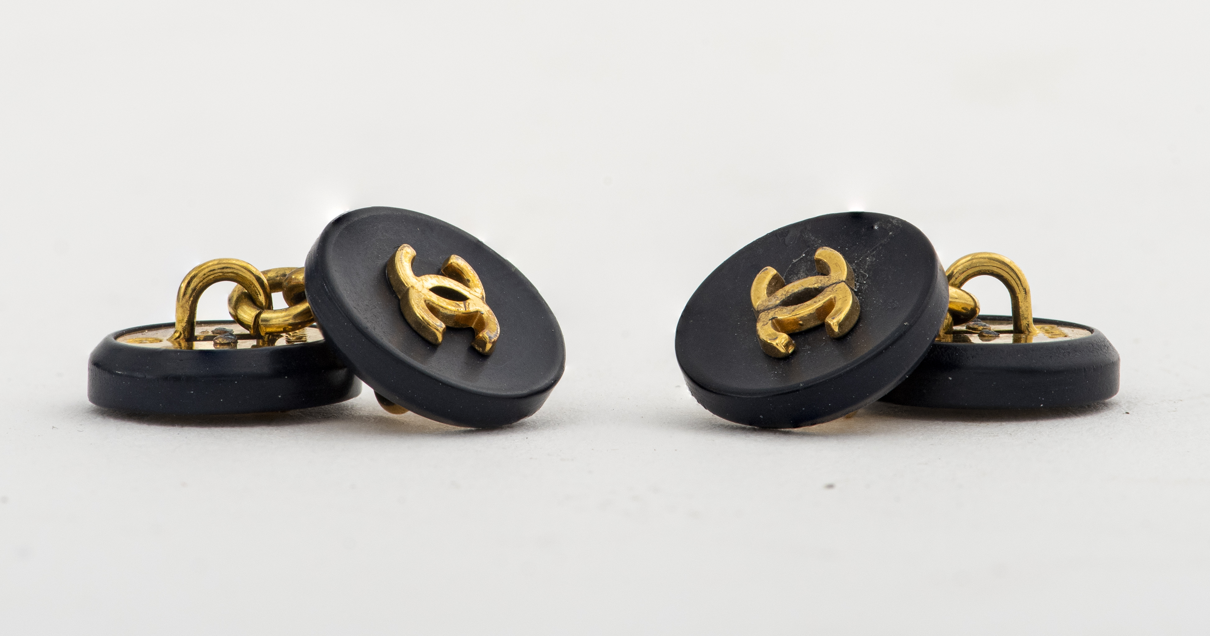 CHANEL CUFF LINKS PAIR Pair of 2d2ab1