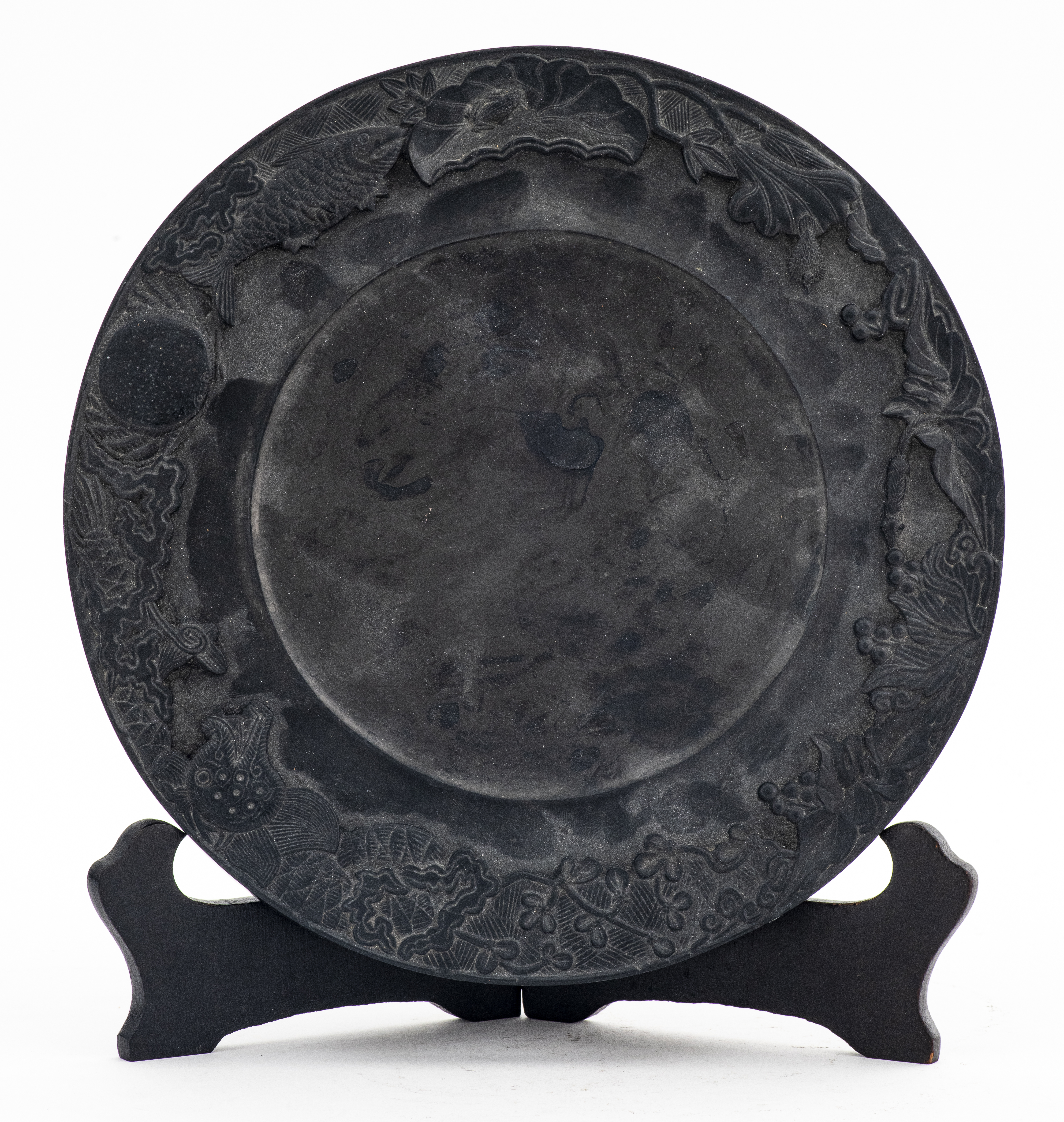 CHINESE WELL CARVED CIRCULAR INKSTONE,