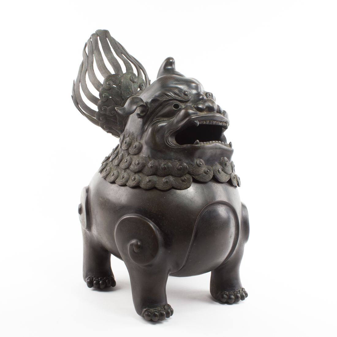 CHINESE BRONZE LUDUAN BEAST FORM 2d2b93