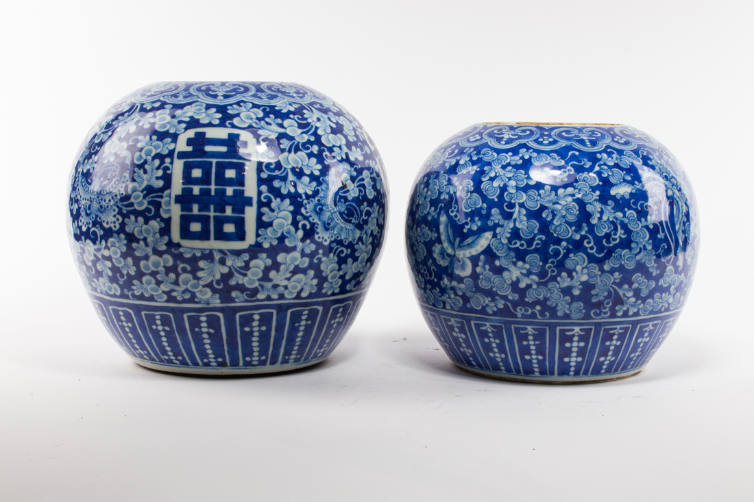  LOT OF 2 CHINESE BLUE AND WHITE 2d2bcb