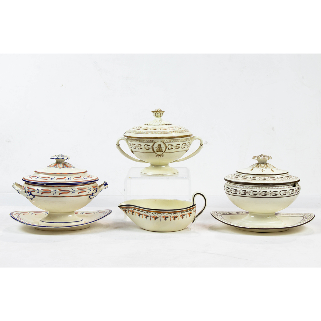  LOT OF 4 WEDGWOOD CREAMWARE TUREENS 2d2ca8