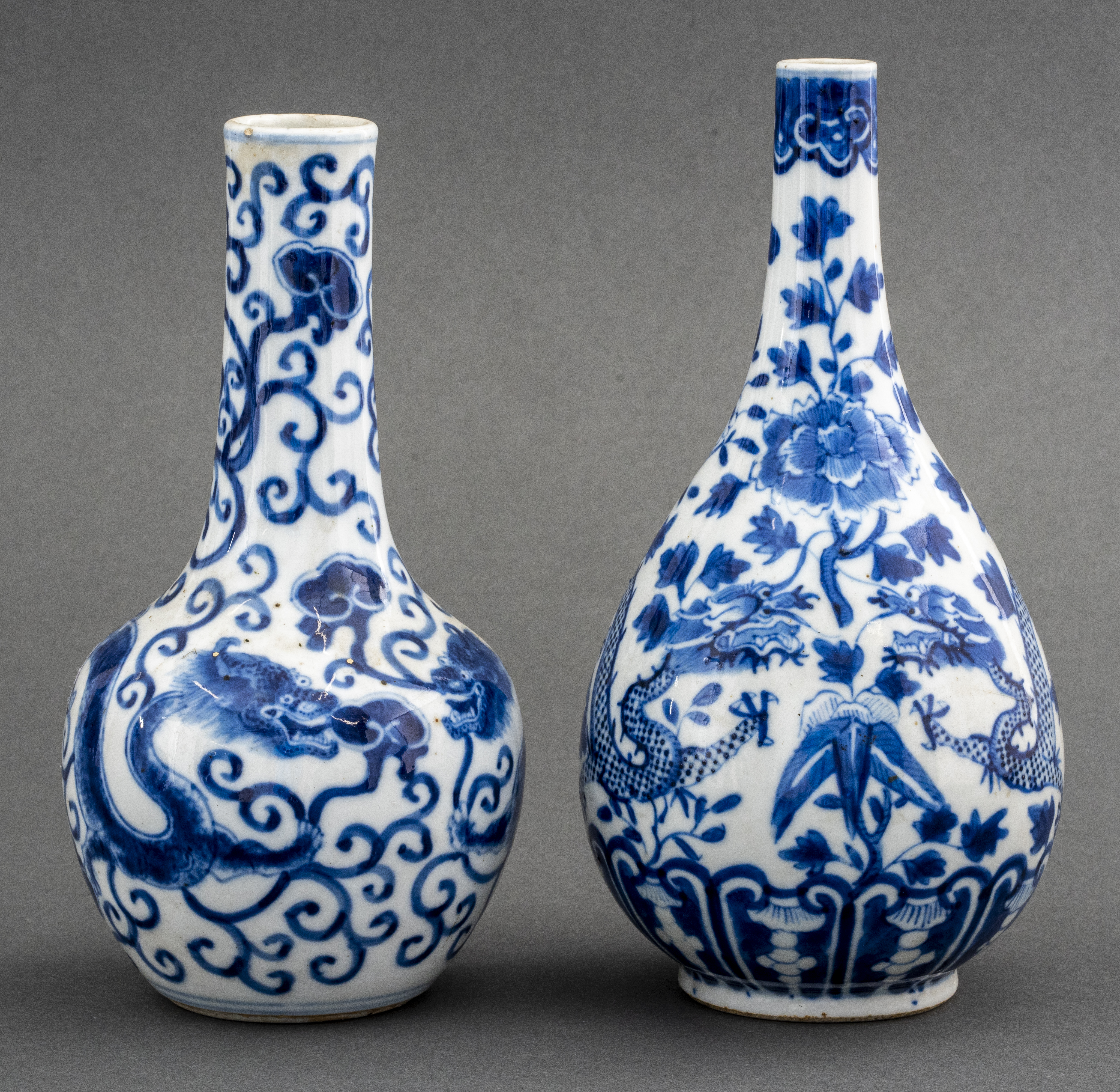 CHINESE BLUE WHITE BOTTLE VASES  2d2cd1