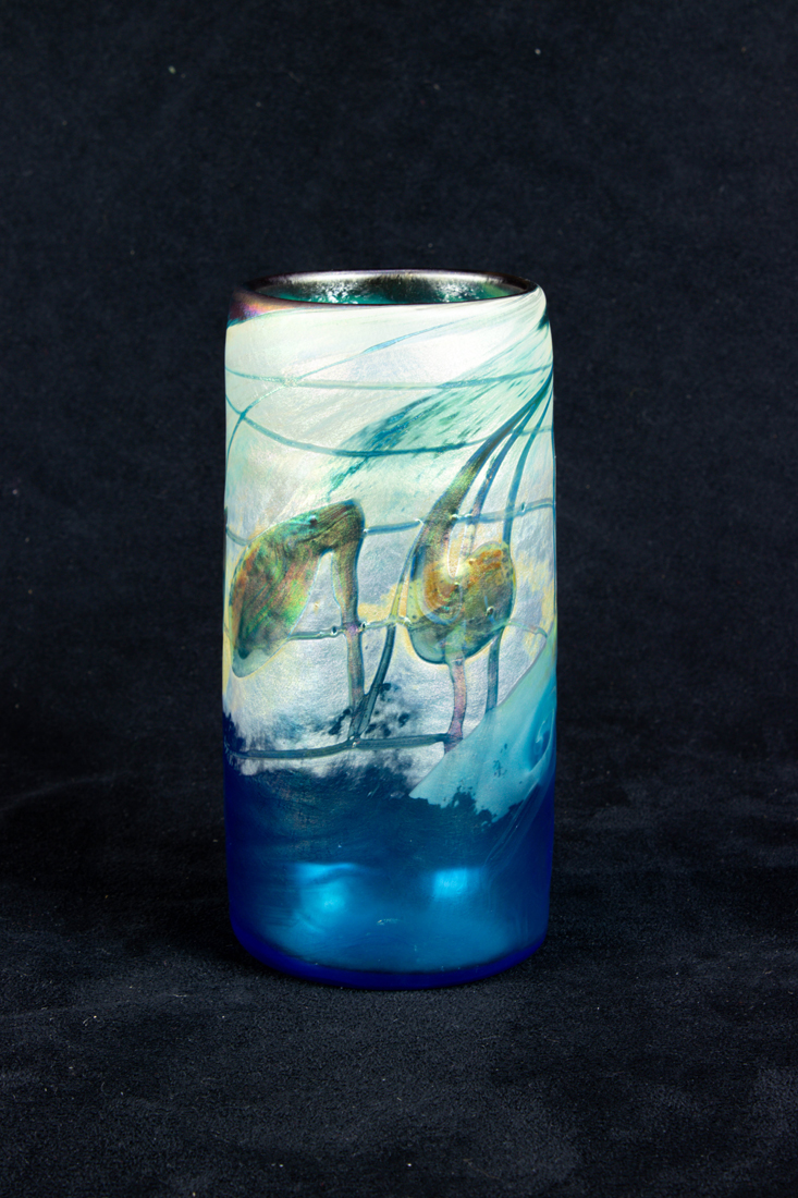 AMERICAN IRIDESCENT ART GLASS VASE 2d2d05