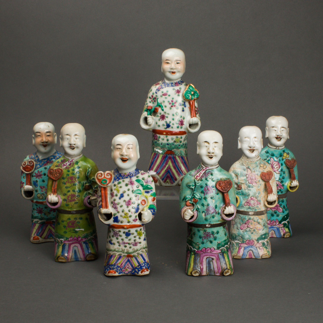  LOT 7 CHINESE FAMILLE ROSE FIGURES  2d2dee