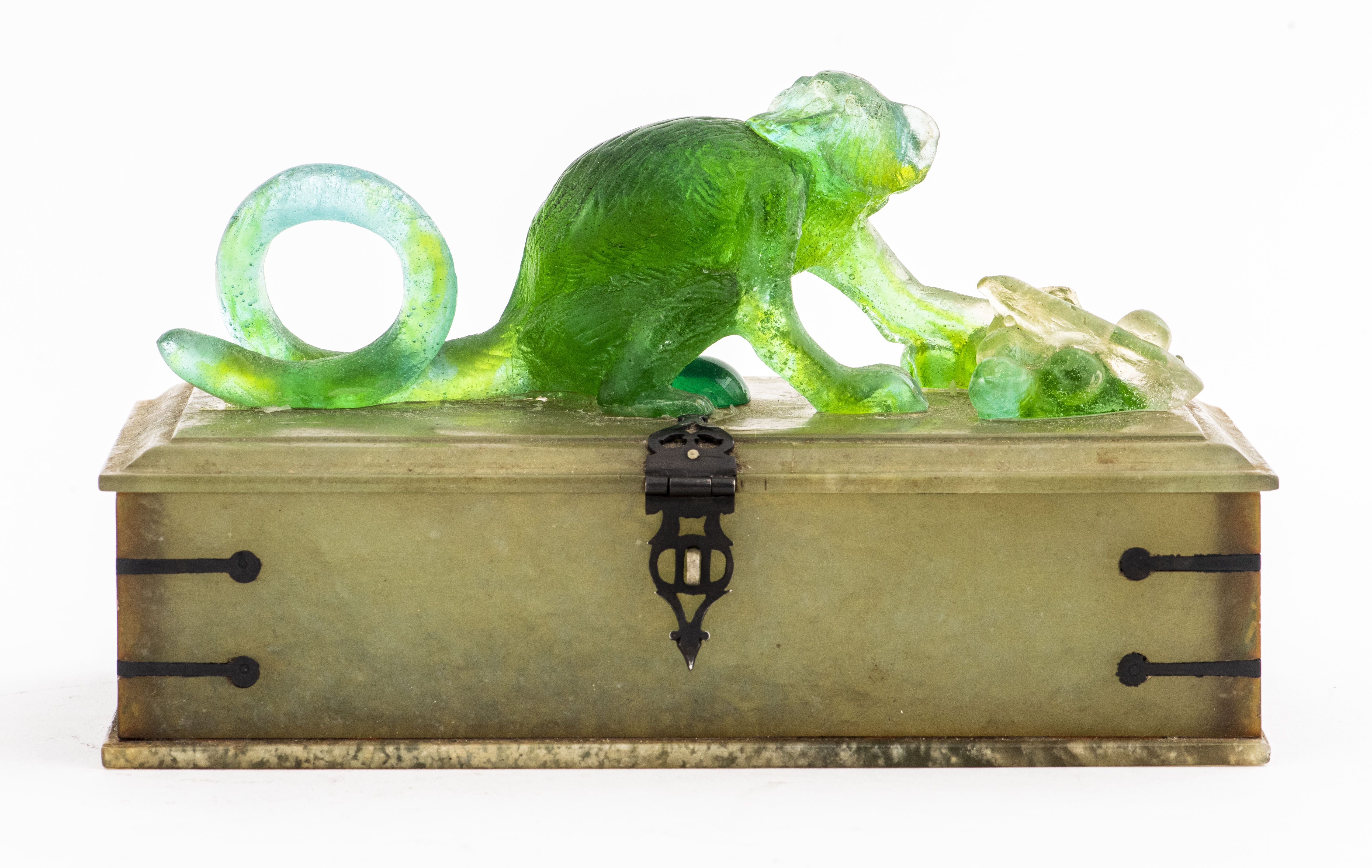 GREEN ONYX DECORATIVE BOX W/ MONKEY