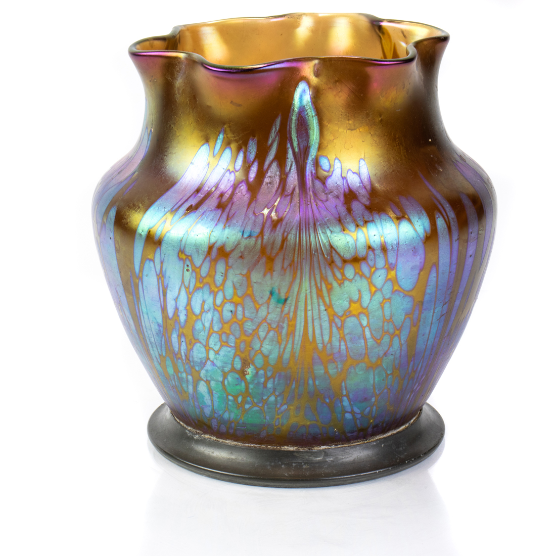 A LOETZ TYPE IRIDESCENT GLASS PEWTER