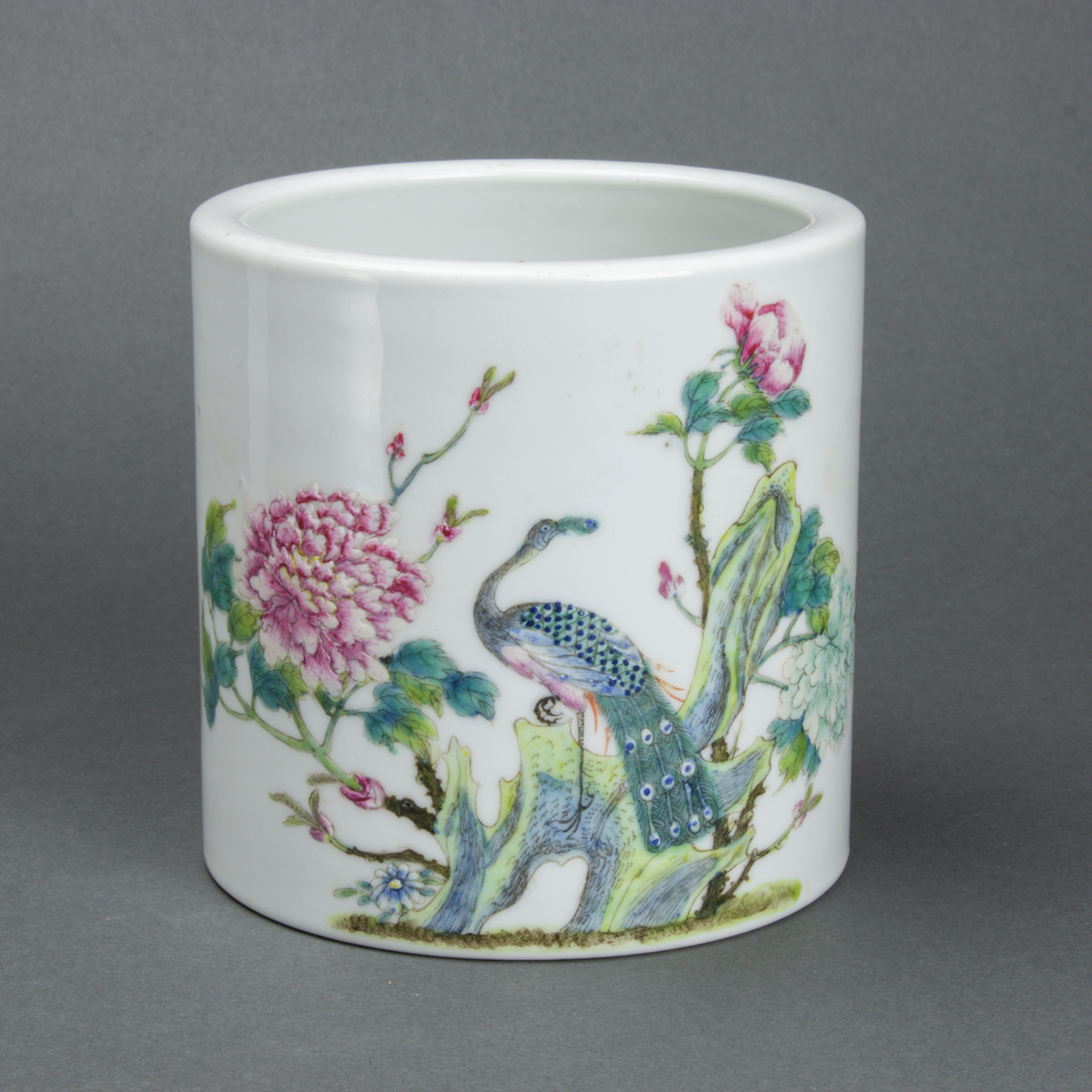 CHINESE FAMILLE ROSE BRUSH POT