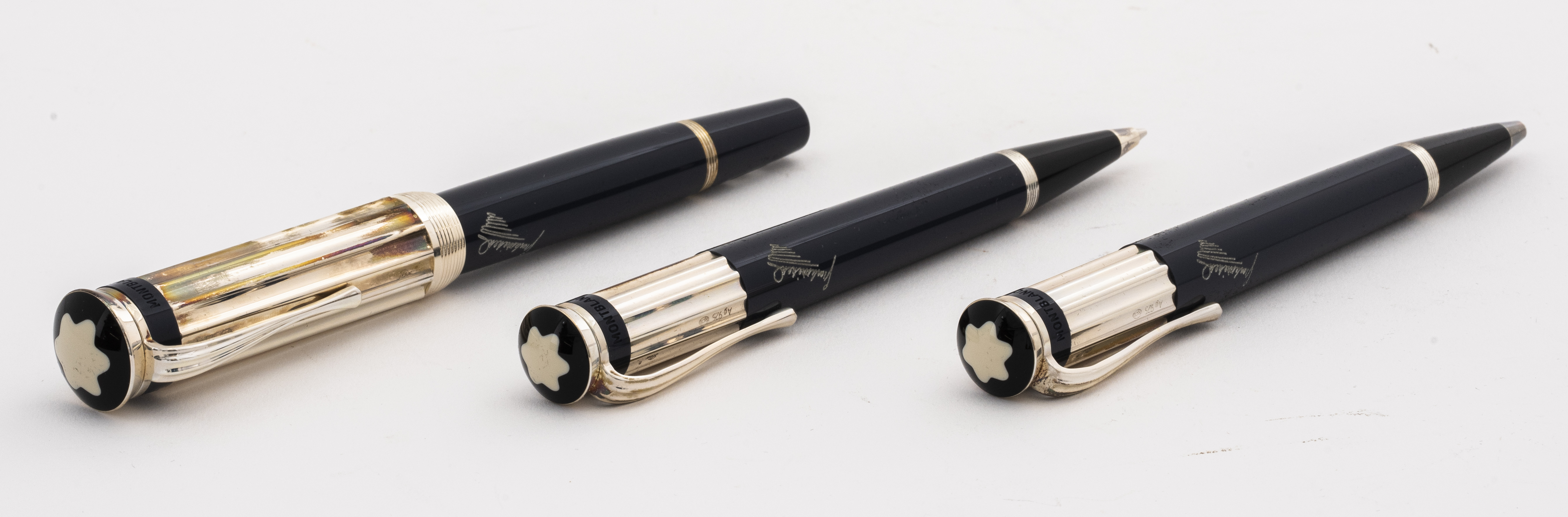 MONTBLANC CHARLES DICKENS PEN 2d3342