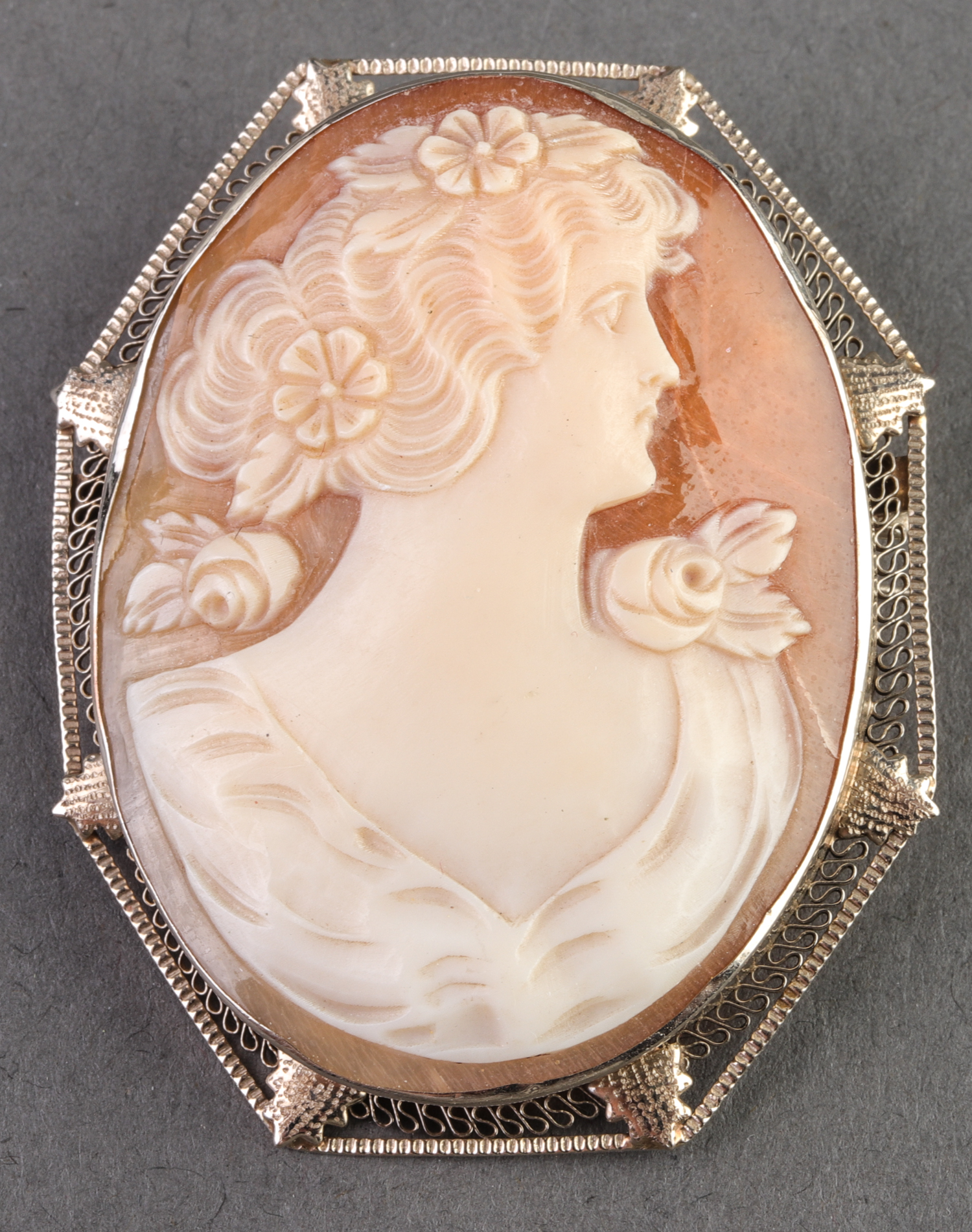 14K WHITE GOLD SHELL CAMEO BROOCH,