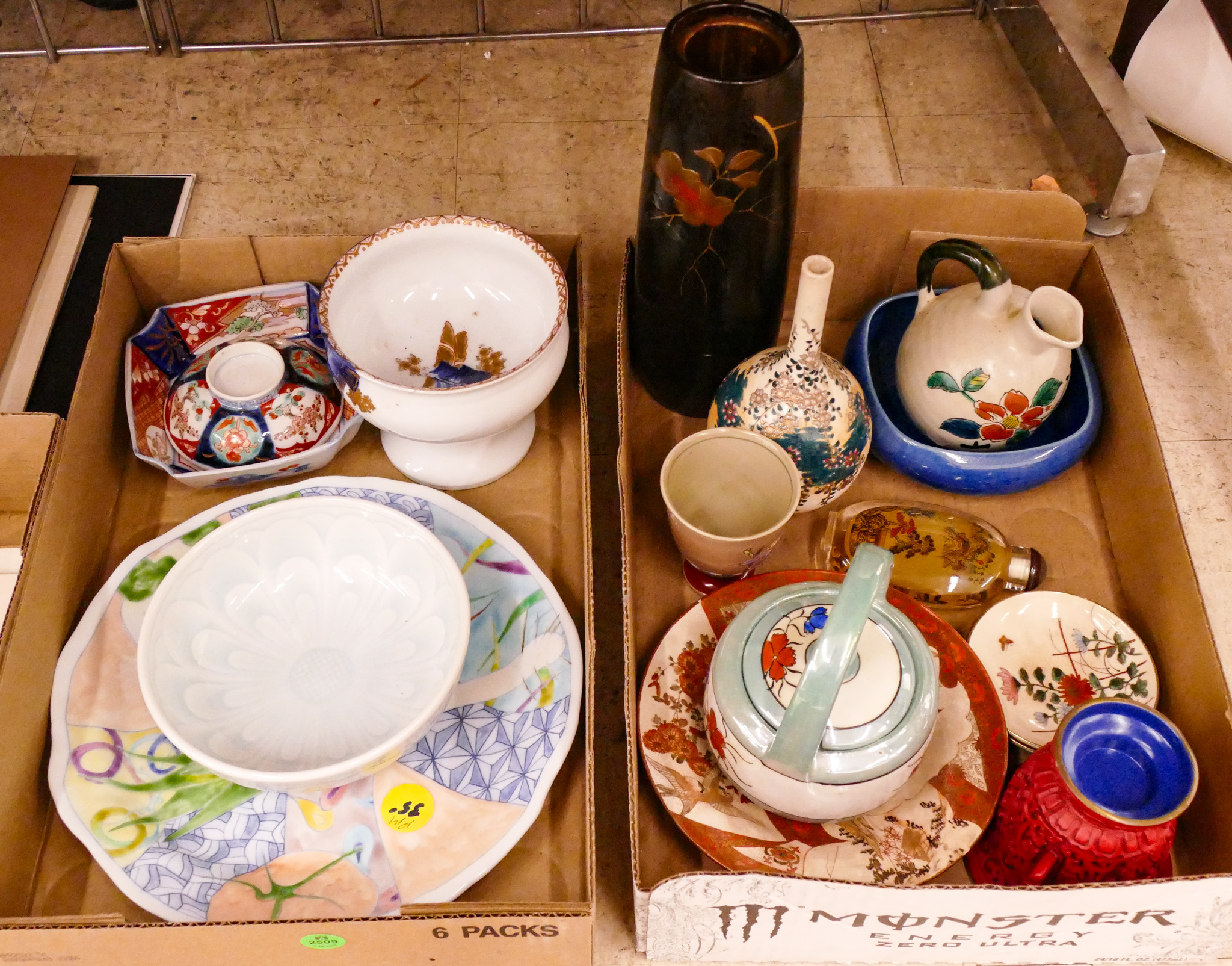 2 Boxes Asian Porcelain Etc 2d6378