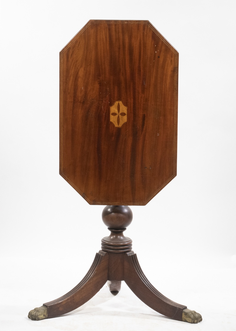 OCTAGONAL TOP INLAID CANDLESTAND Oblong