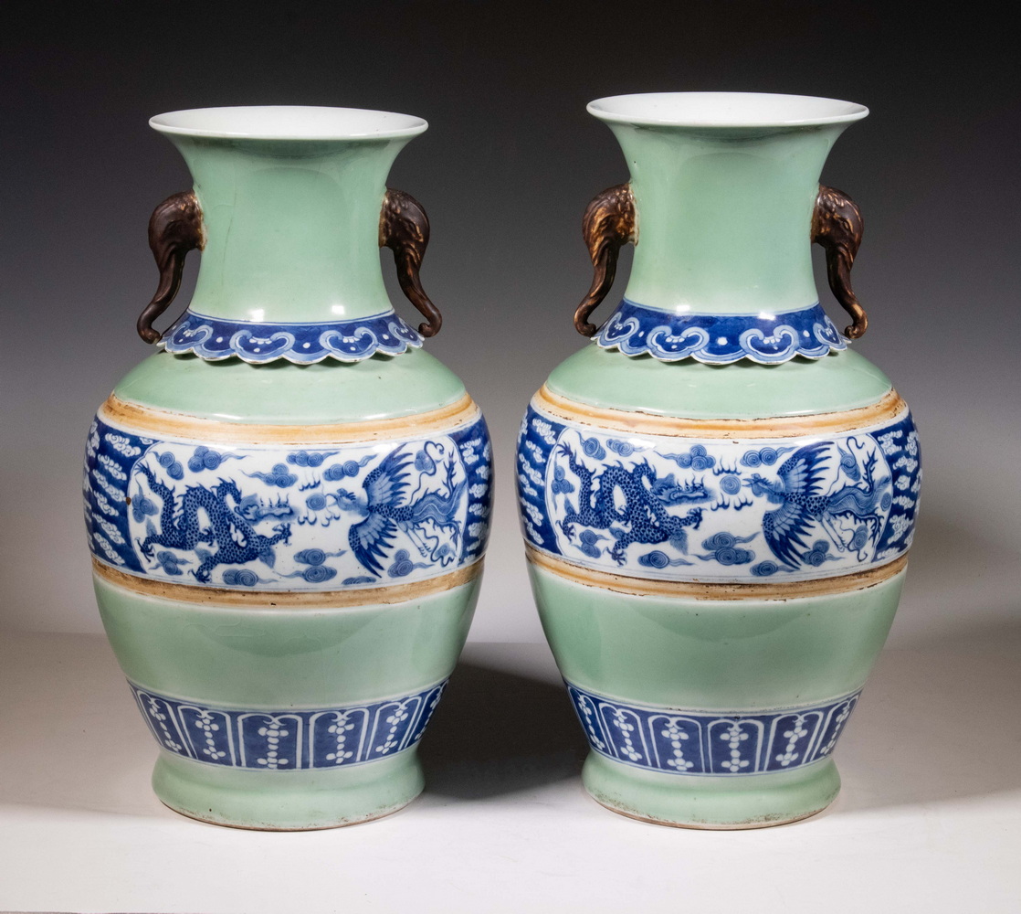 PR CHINESE DRAGON AND PHOENIX VASES 2d673f