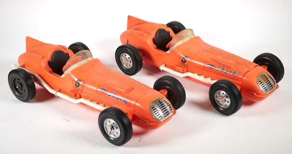REMCO SHARK BATTERY OPERATED RACE