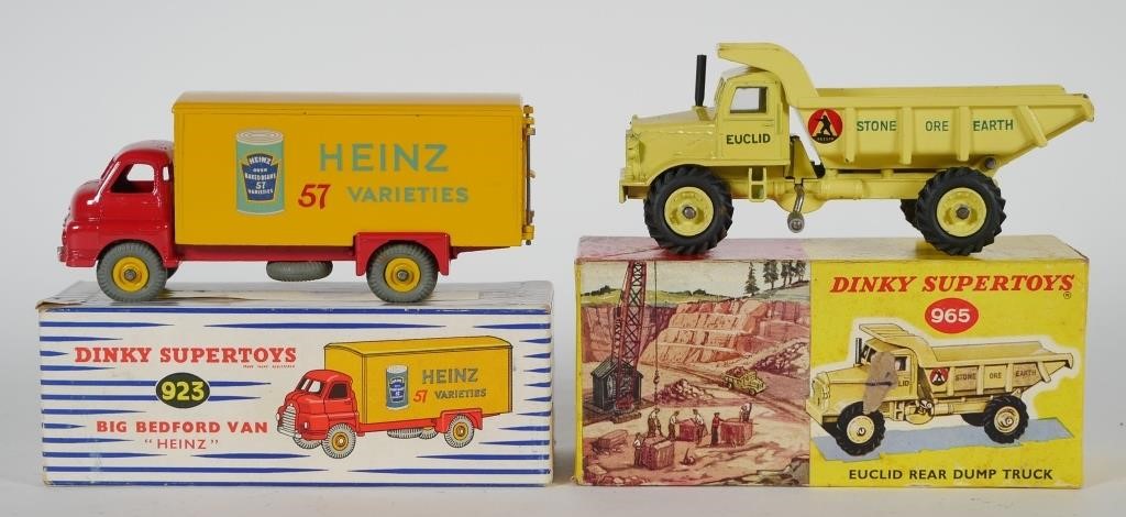 TWO DINKY SUPERTOYS TRUCKS 923 965Two