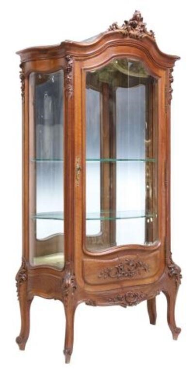 FRENCH LOUIS XV STYLE WALNUT VITRINE 2d6cee