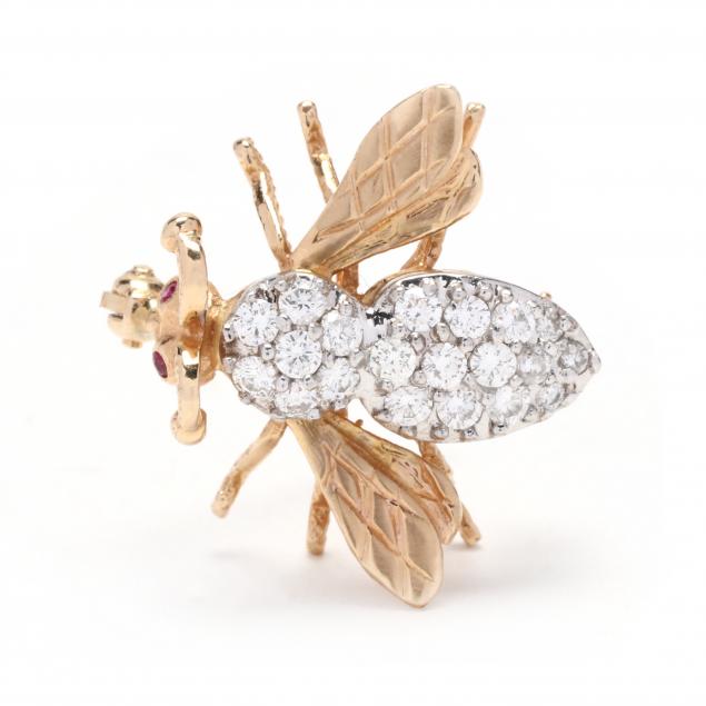 GOLD AND DIAMOND BEE BROOCH The
