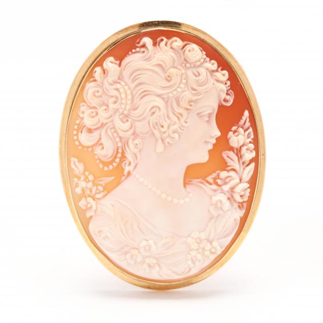 GOLD AND CARVED SHELL CAMEO BROOCH 2d6f61