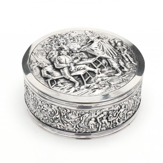 DUTCH FIGURAL REPOUSSE SILVER BOX