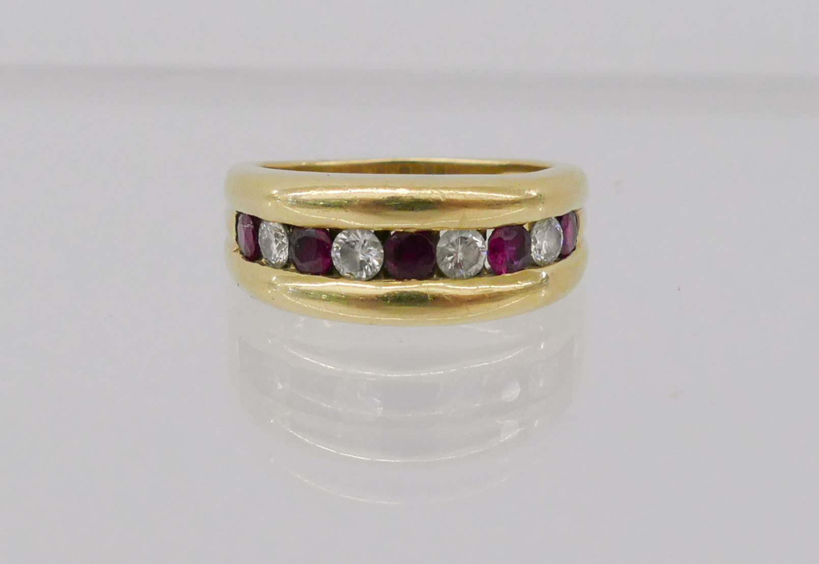 Lady s 18k Ruby and Diamond Ring 2d7358