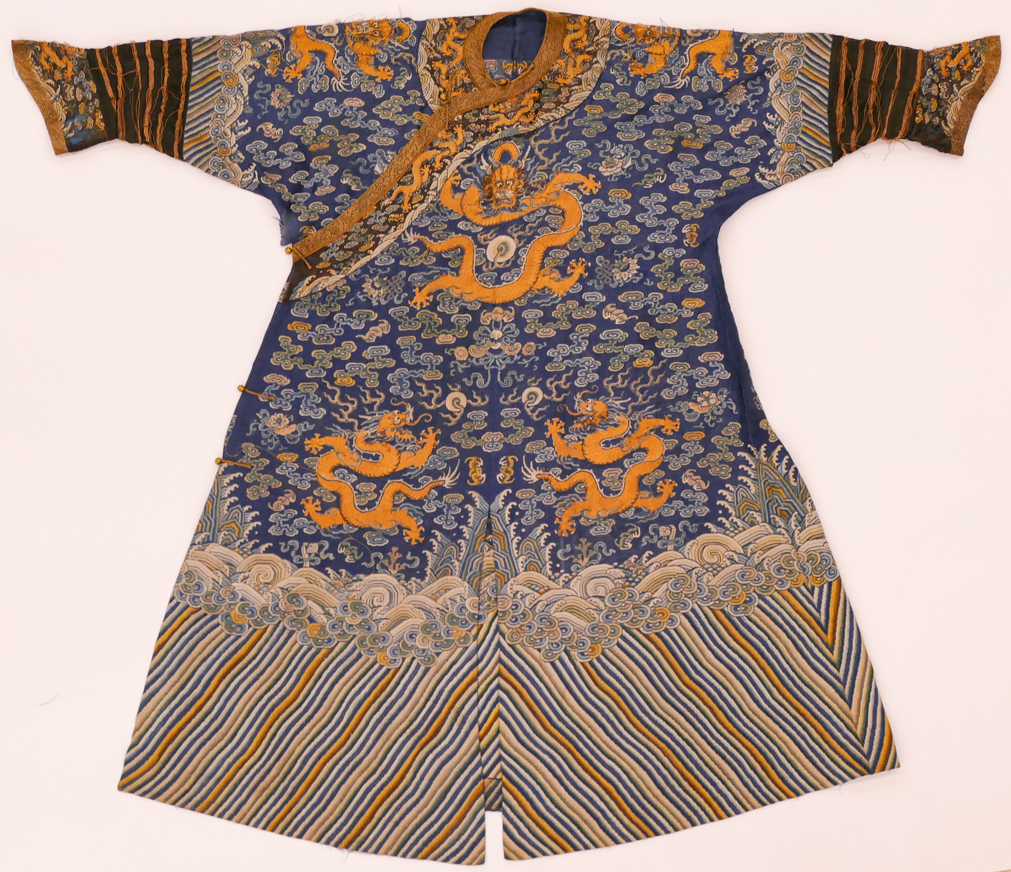 Chinese Imperial Silk Embroidered 2d7463