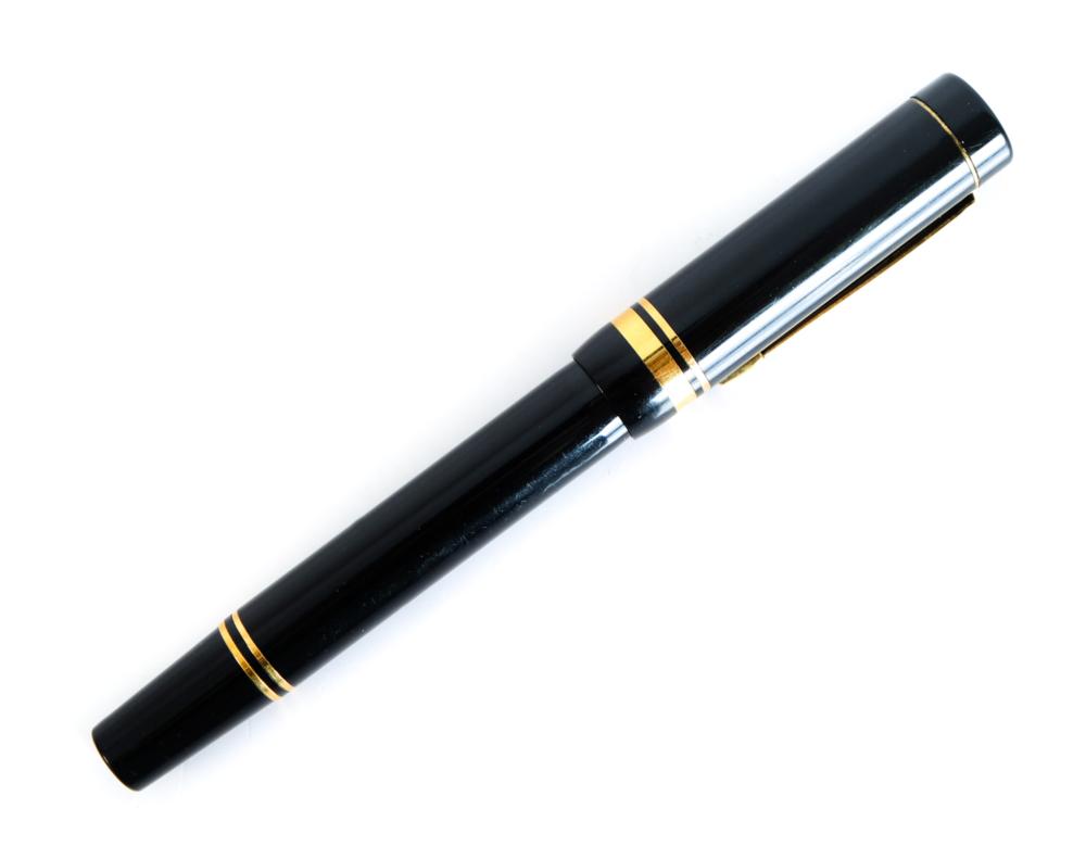 PARKER SONNET FOUNTAIN PEN W 18K 2d534c