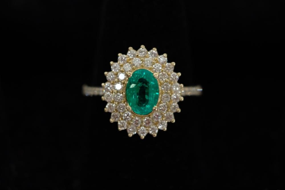  87 CT EMERALD AND DIAMOND RING 2d542a