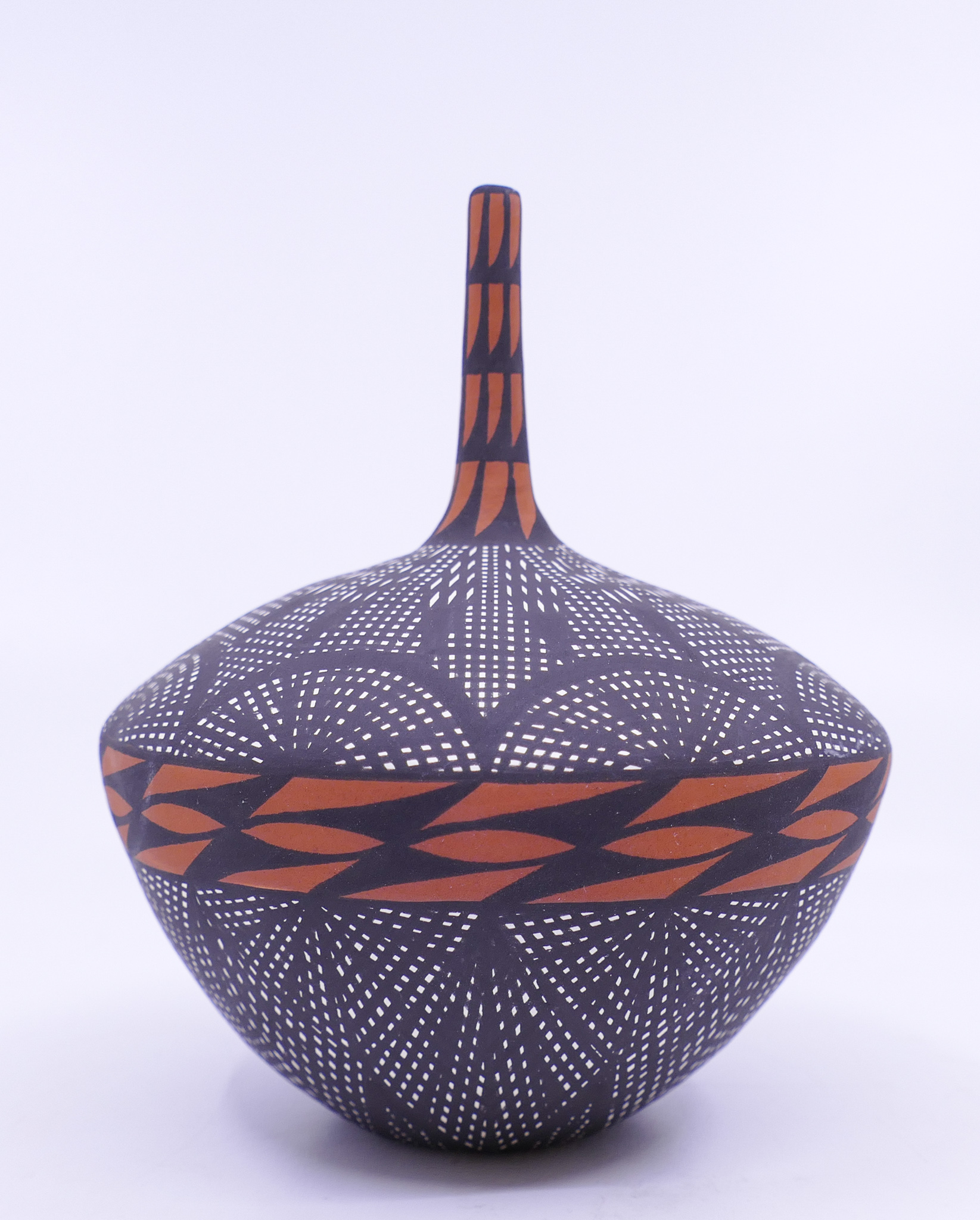 D. Chino Fine Line Acoma Seed Vase-
