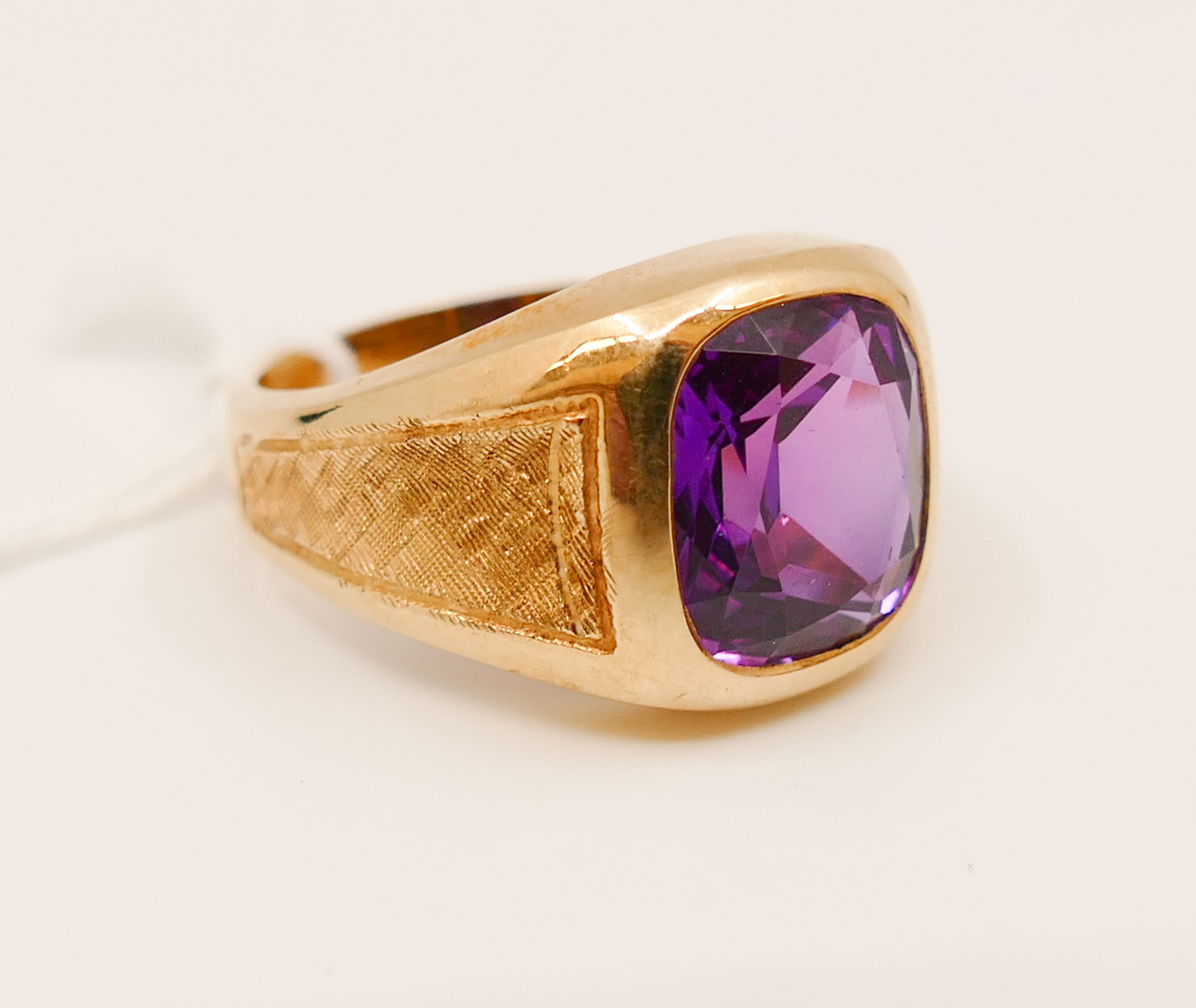 10K Amethyst Men s Ring Size 10  2d5fde