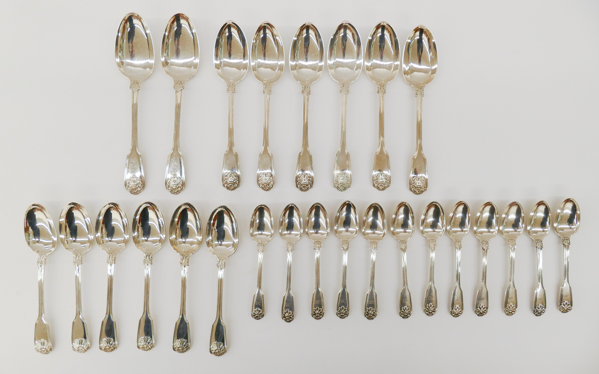 26pc Antique English Sterling King s 2d9947