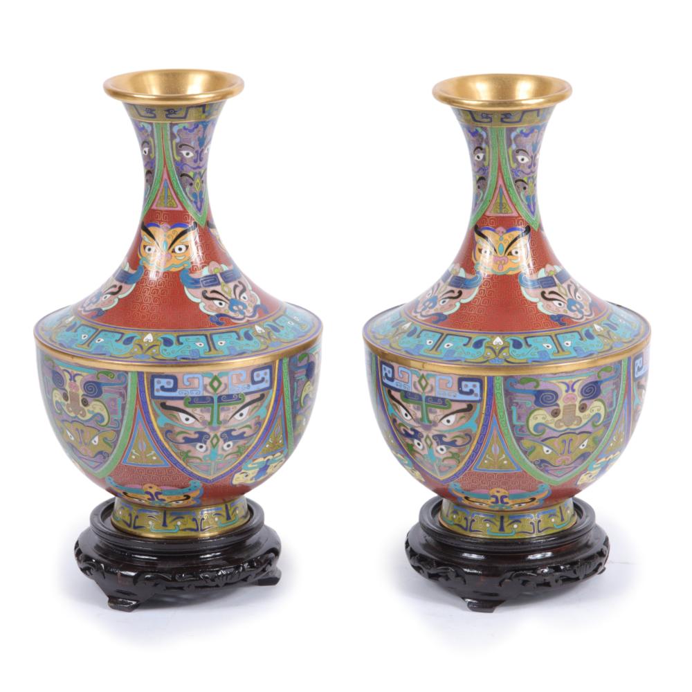 PAIR OF LARGE CHINESE CLOISONNé