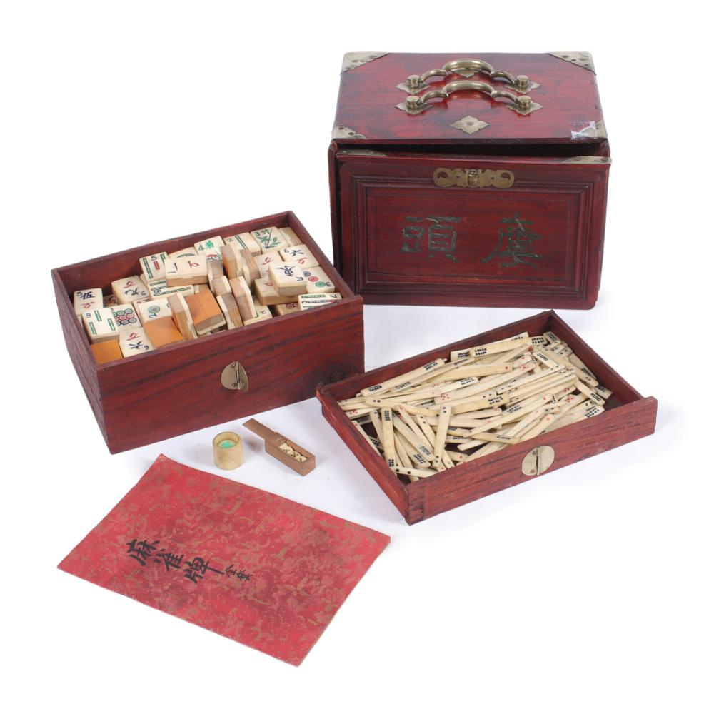 MAHJONG GAME BOX WITH PAINTED BONE 2d7aa6
