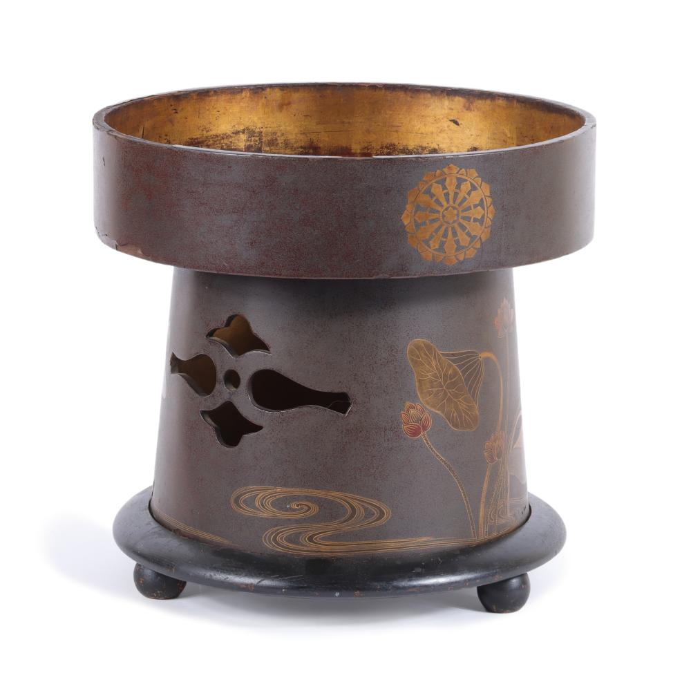 JAPANESE LACQUER OFFERING STAND