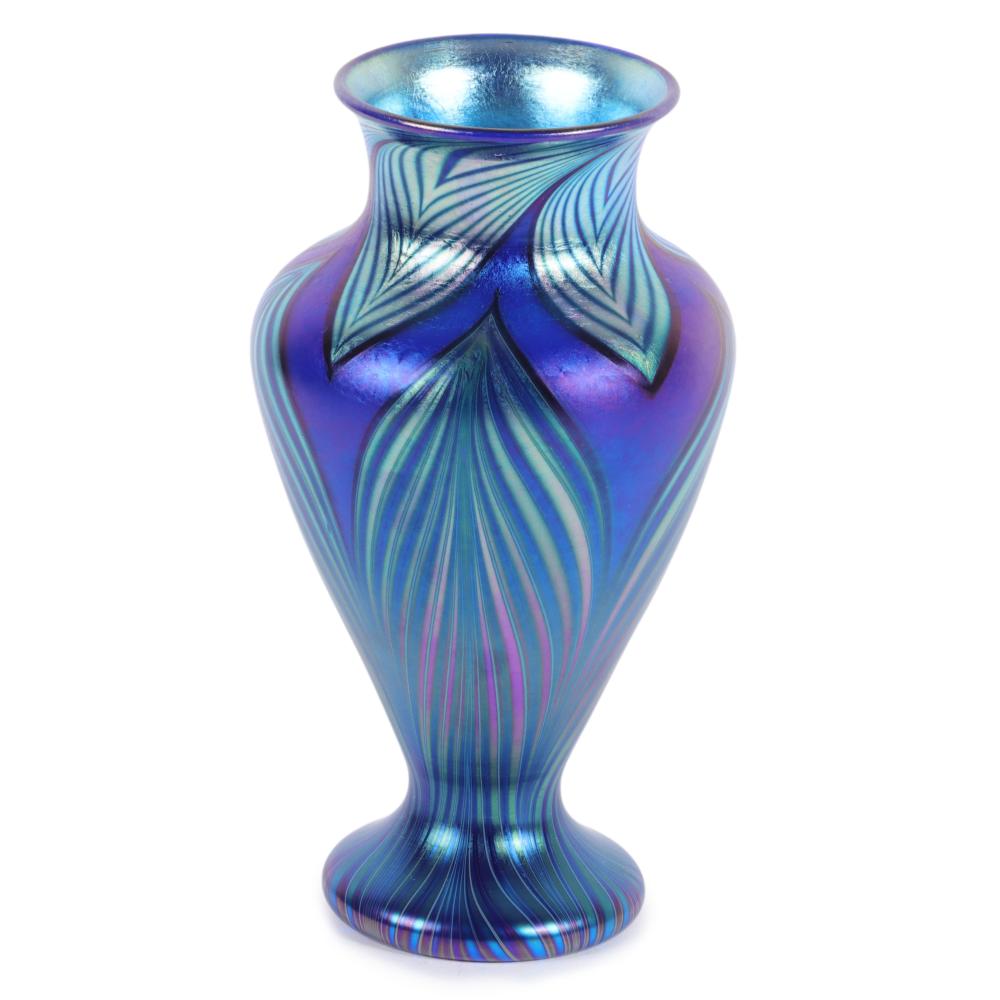 ORIENT FLUME ART GLASS BLUE IRISCENE  2d7fe1