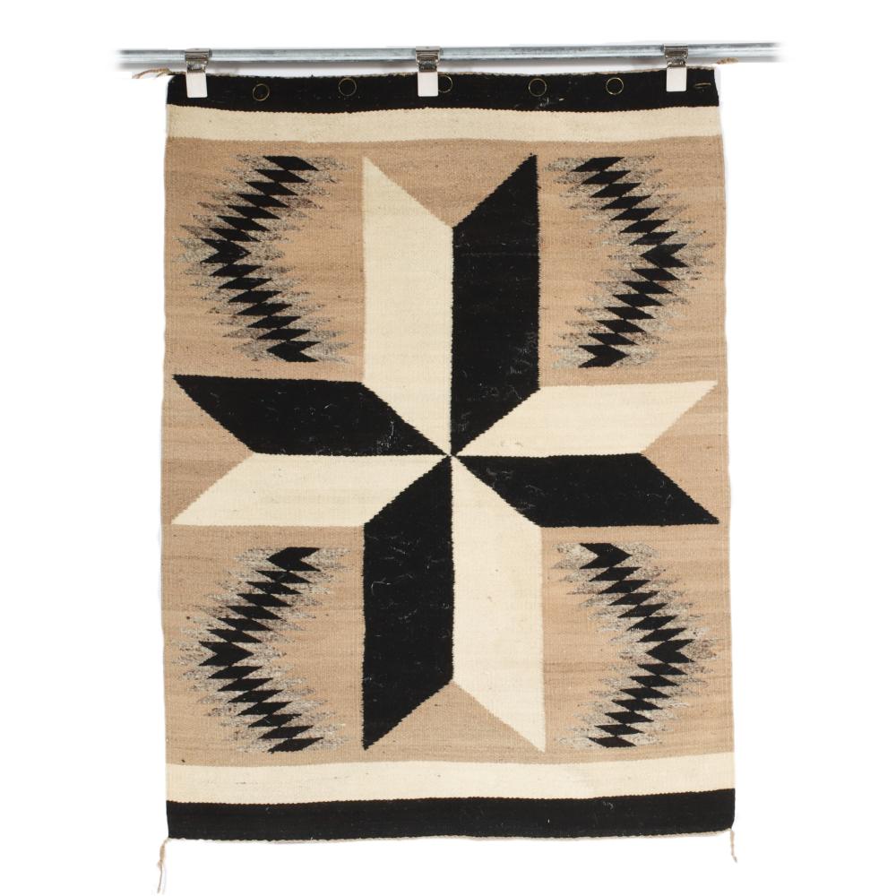 NATIVE AMERICAN WEAVING RUG WITH