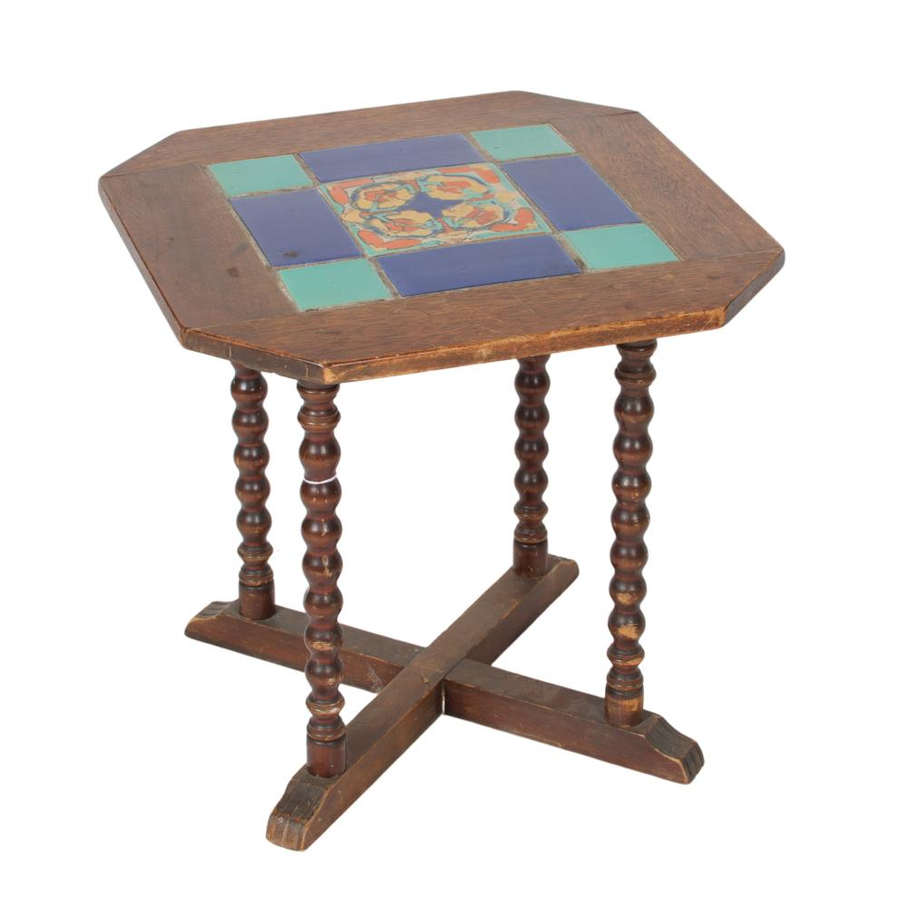 CALIFORNIA MISSION STYLE OAK SIDE TABLE